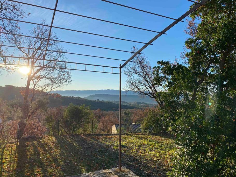 Chante Coucou Saint-Saturnin-d'Apt Exterior foto