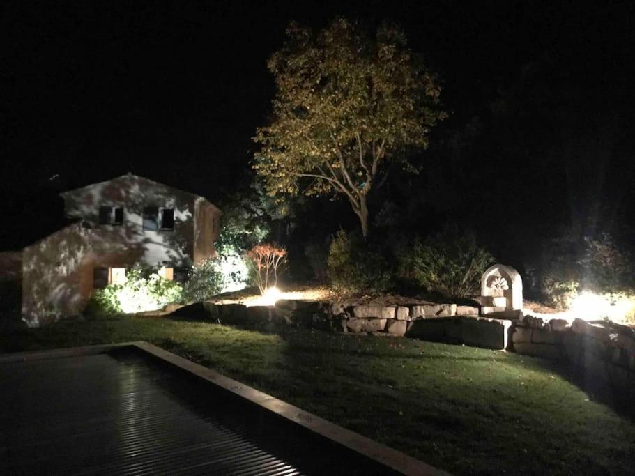 Chante Coucou Saint-Saturnin-d'Apt Exterior foto